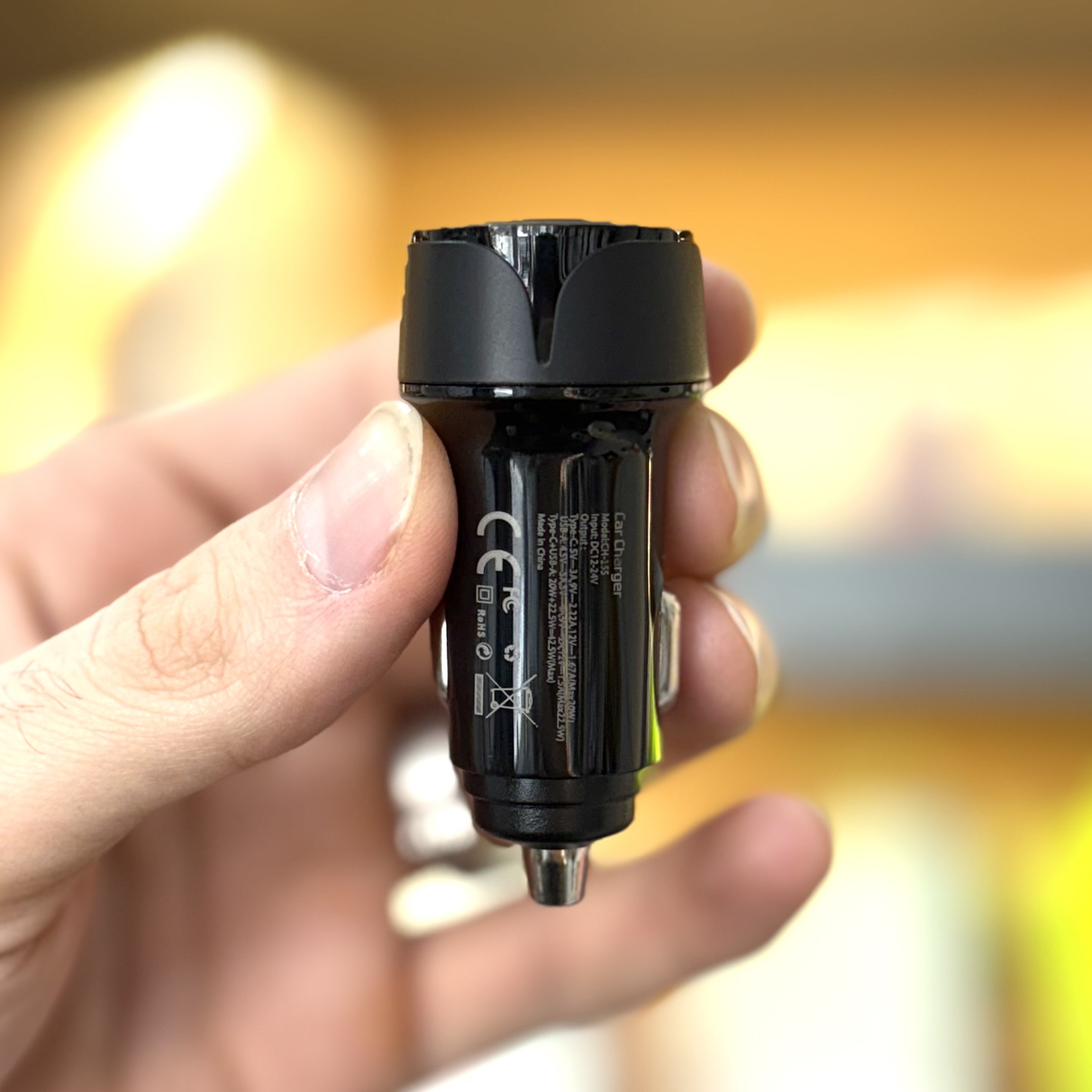 شارژر فندکی که به باتری گوشی آسیب نرسونه