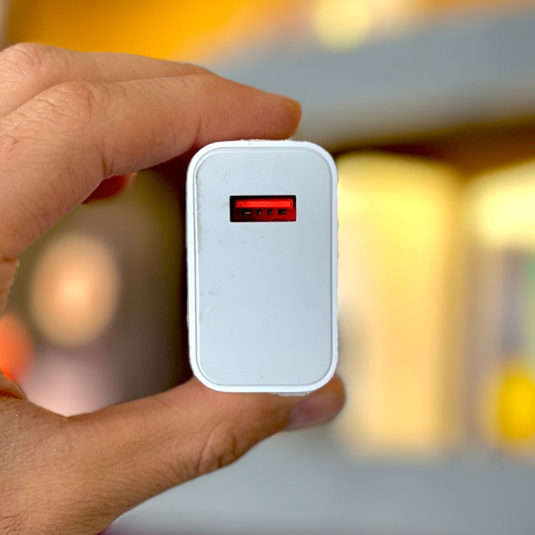 قیمت و مشخصات شارژر ٣٣ وات شیائومی