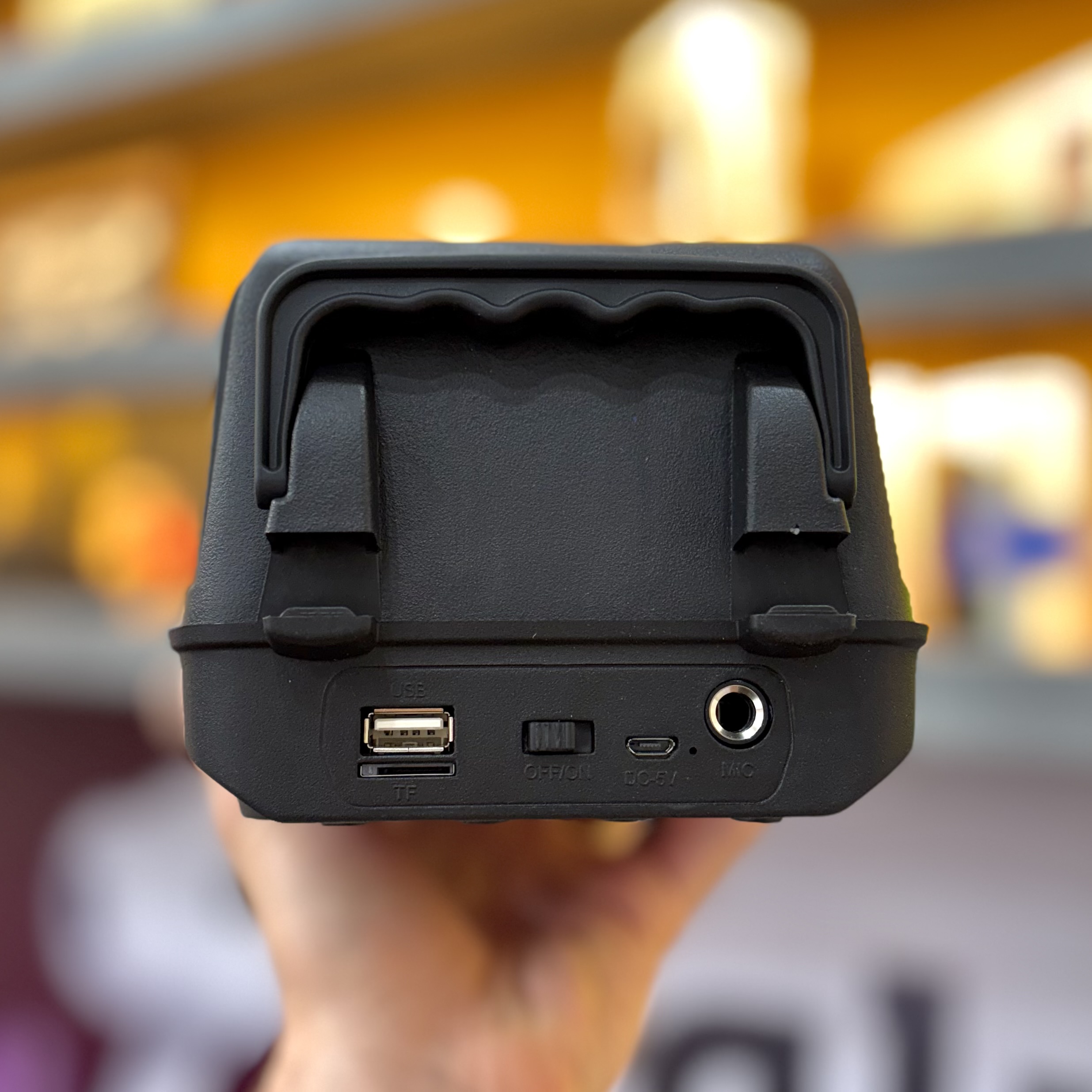 اسپیکر کوچک با صدای بلند