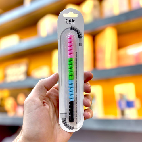 محافظ کابل شارژر