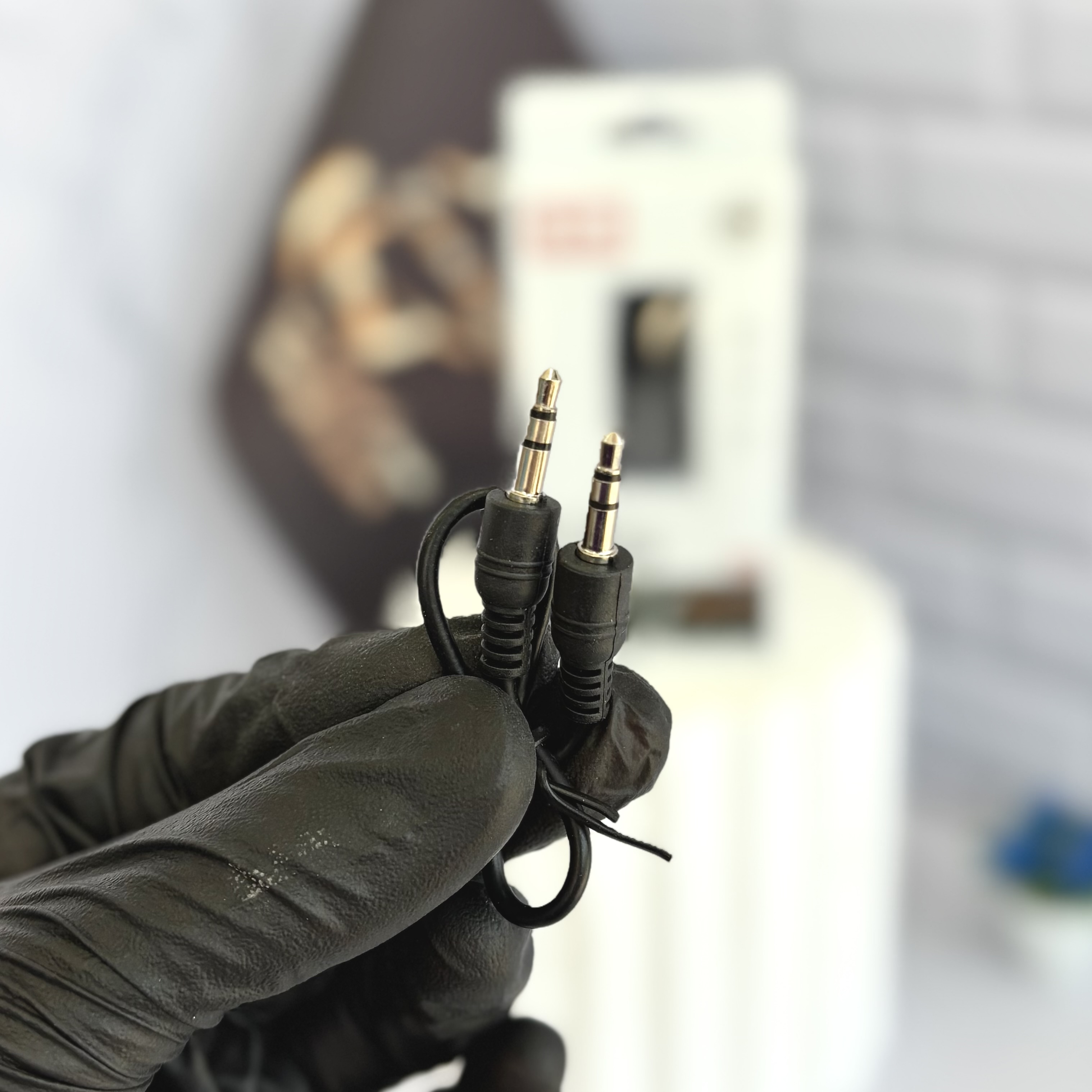 بسته بندی اورجینال و شیک دانگل بلوتوث مدل M22 ارلدم