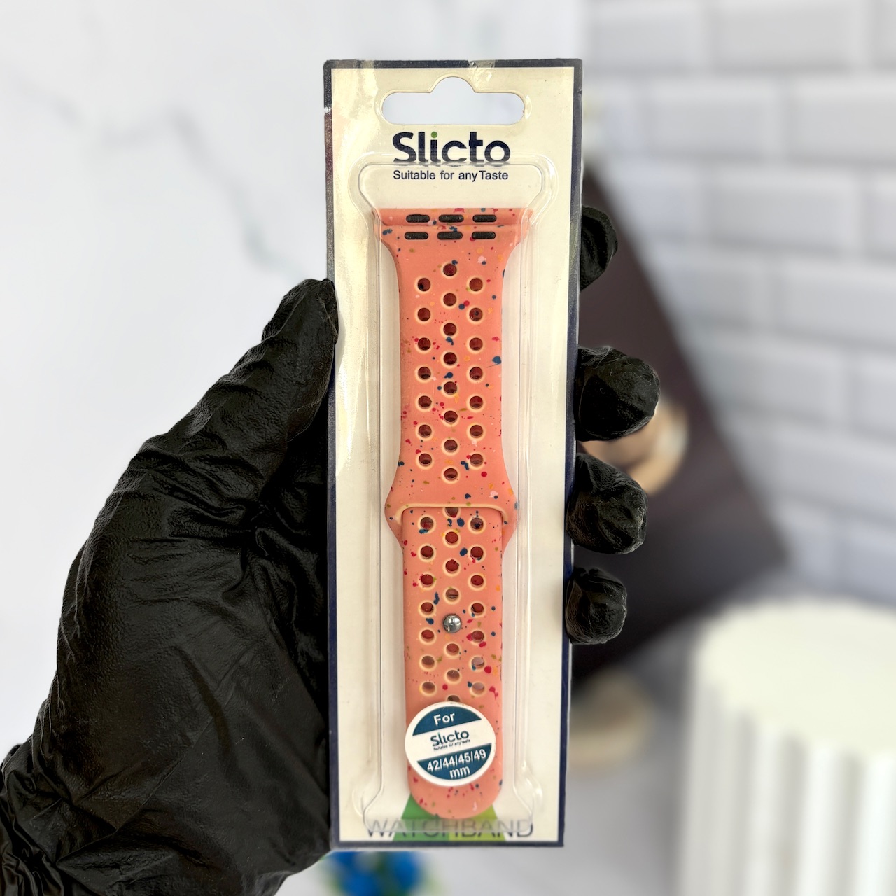 تصویر بند صورتی Slicto مناسب ساعت‌های سایز ۴۴ تا ۴۹