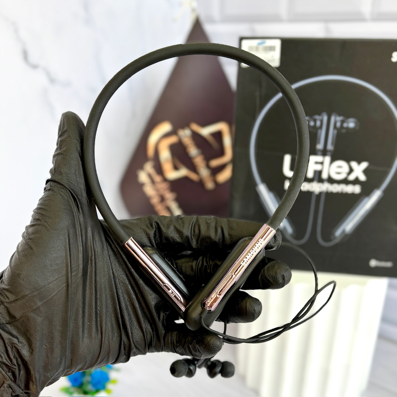 هندزفری بلوتوثی سامسونگ با طراحی سیلیکونی انعطافپذیر