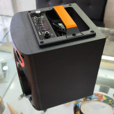 نمای کناری اسپیکر ABS-1406 با دسته حمل آسان