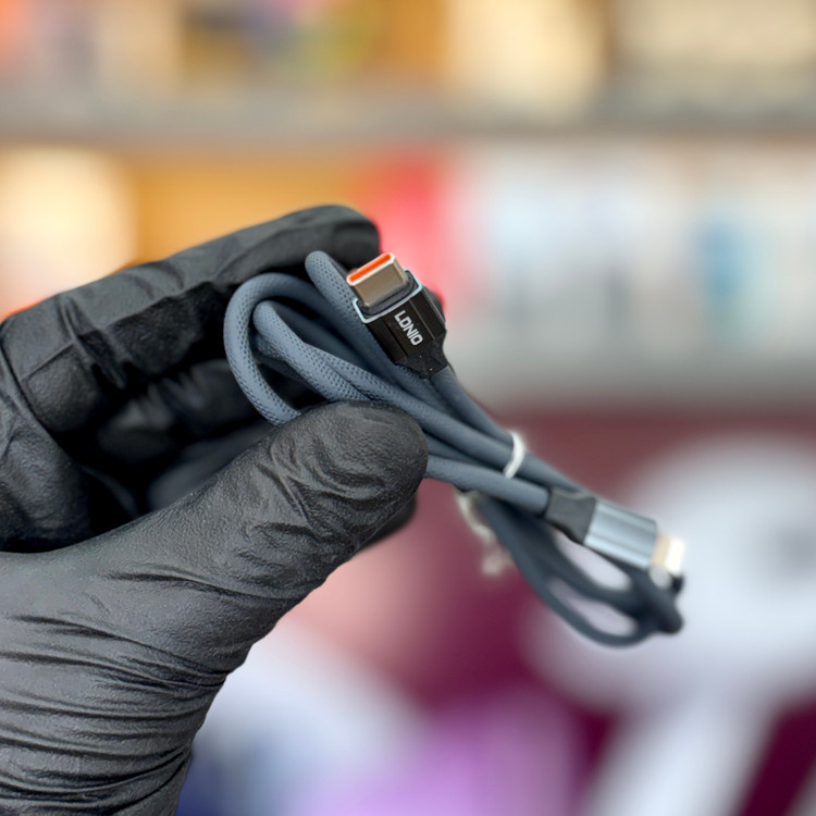 کابل تایپ C به لایتنینگ با کیفیت