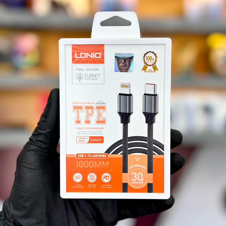 کابل شارژ آیفون 13